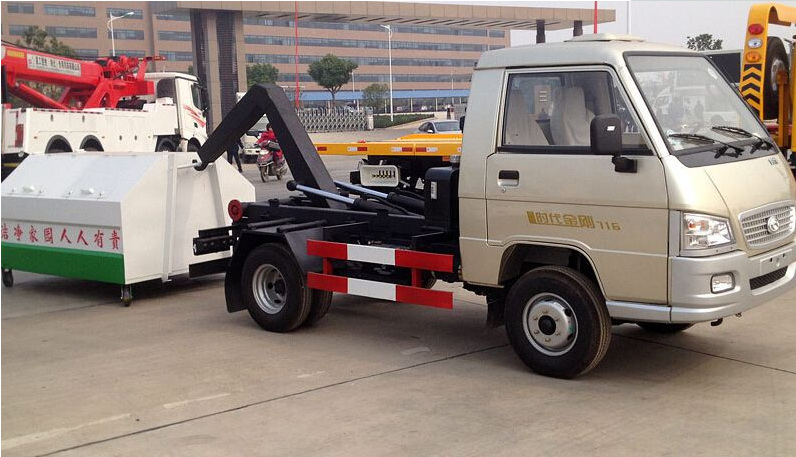 小型勾臂垃圾車 小型勾臂垃圾車